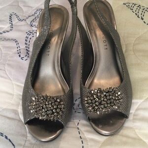 Karen Scott. Breena Slingback Peep-toe Pumps.